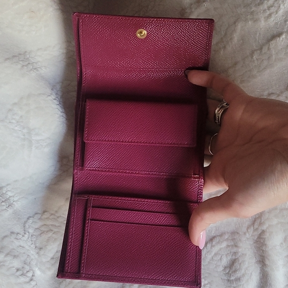 Dolce Gabbana Fuschia Crystal Wallet - Picture 3 of 6